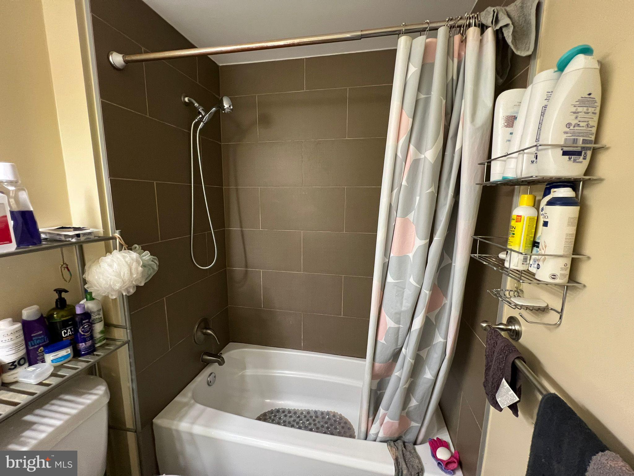 WILLOW BROOK - Residential