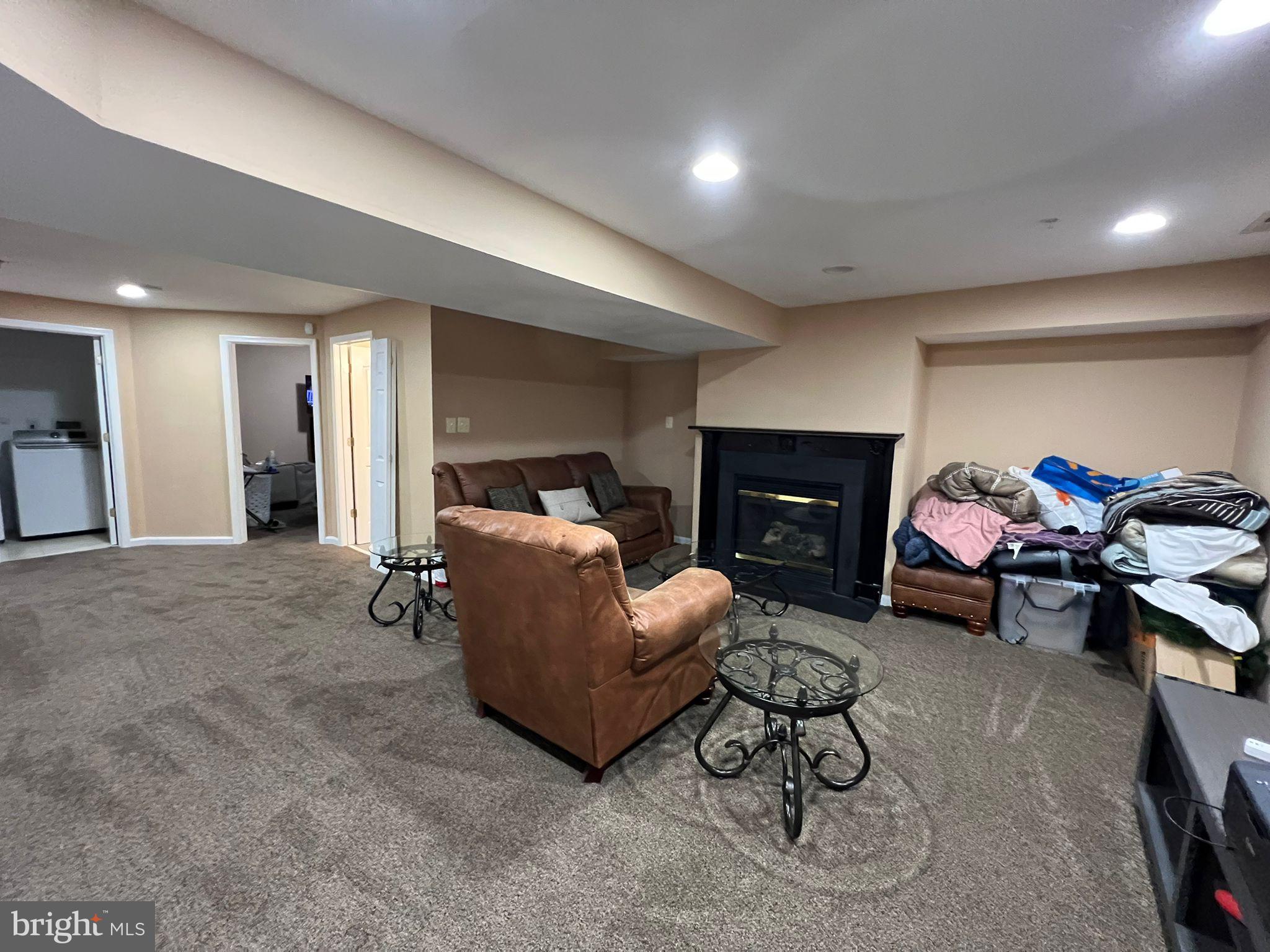 WILLOW BROOK - Residential