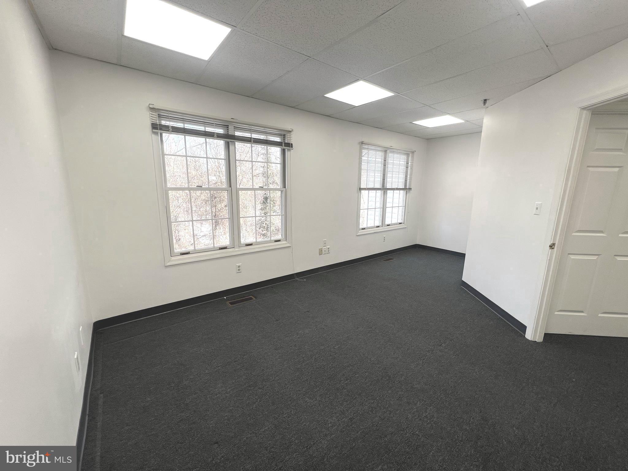 250 MERRIMAC COURT UPPER LEVEL UNIT