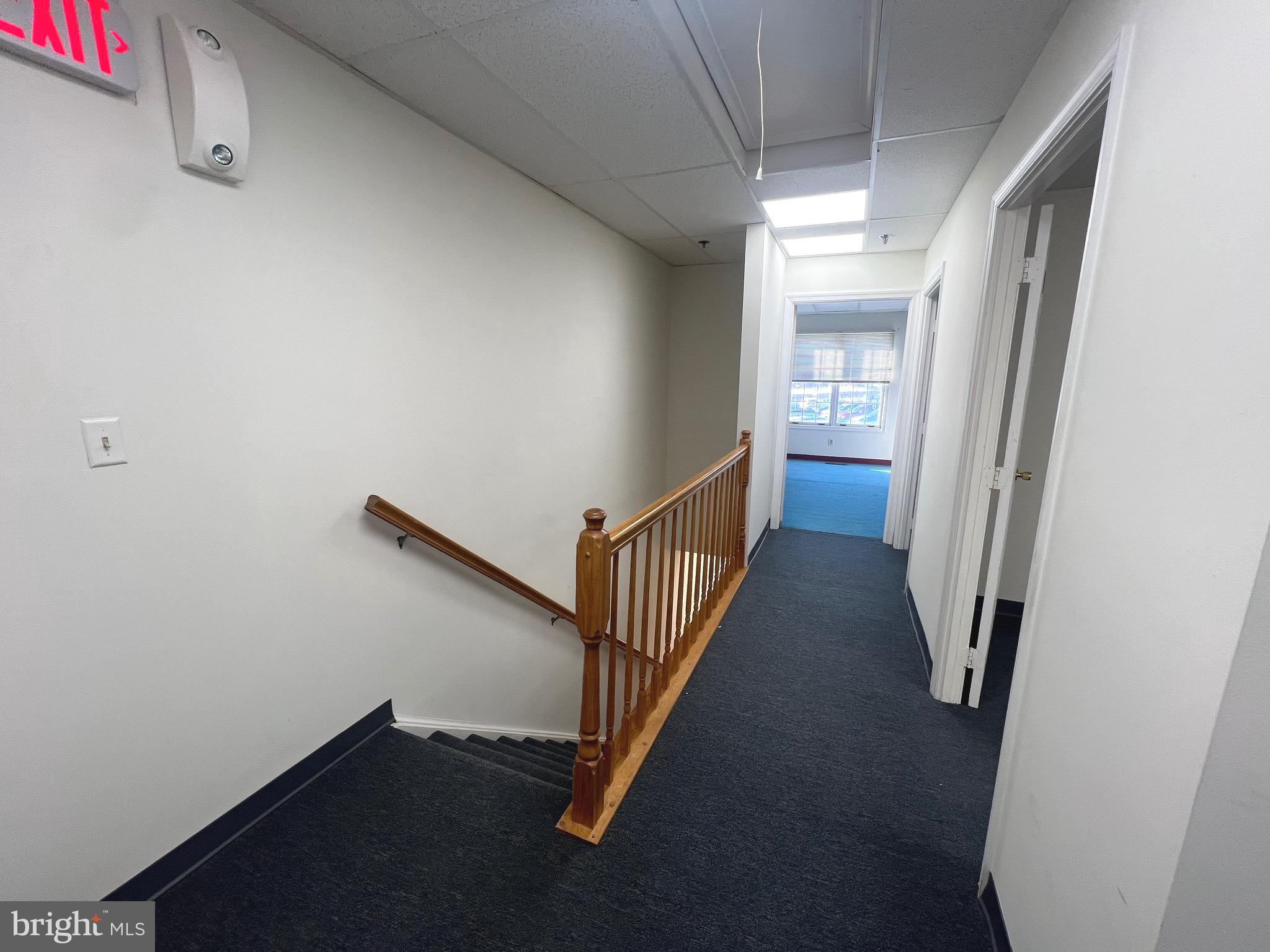 250 MERRIMAC COURT UPPER LEVEL UNIT