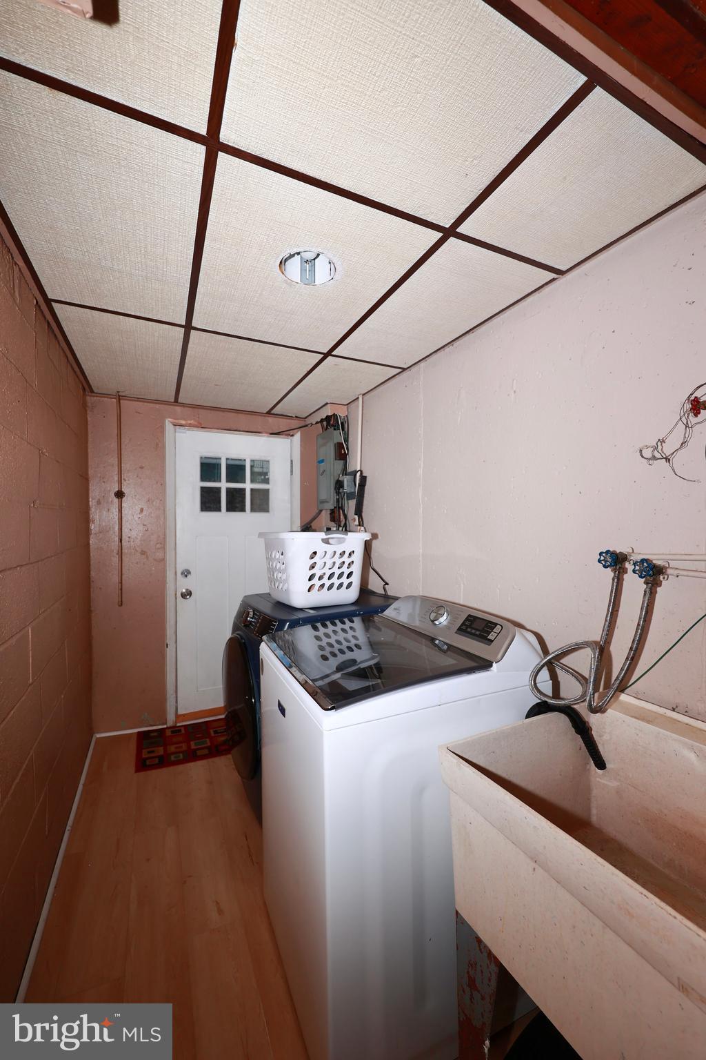 SANDYFORD PARK - Residential