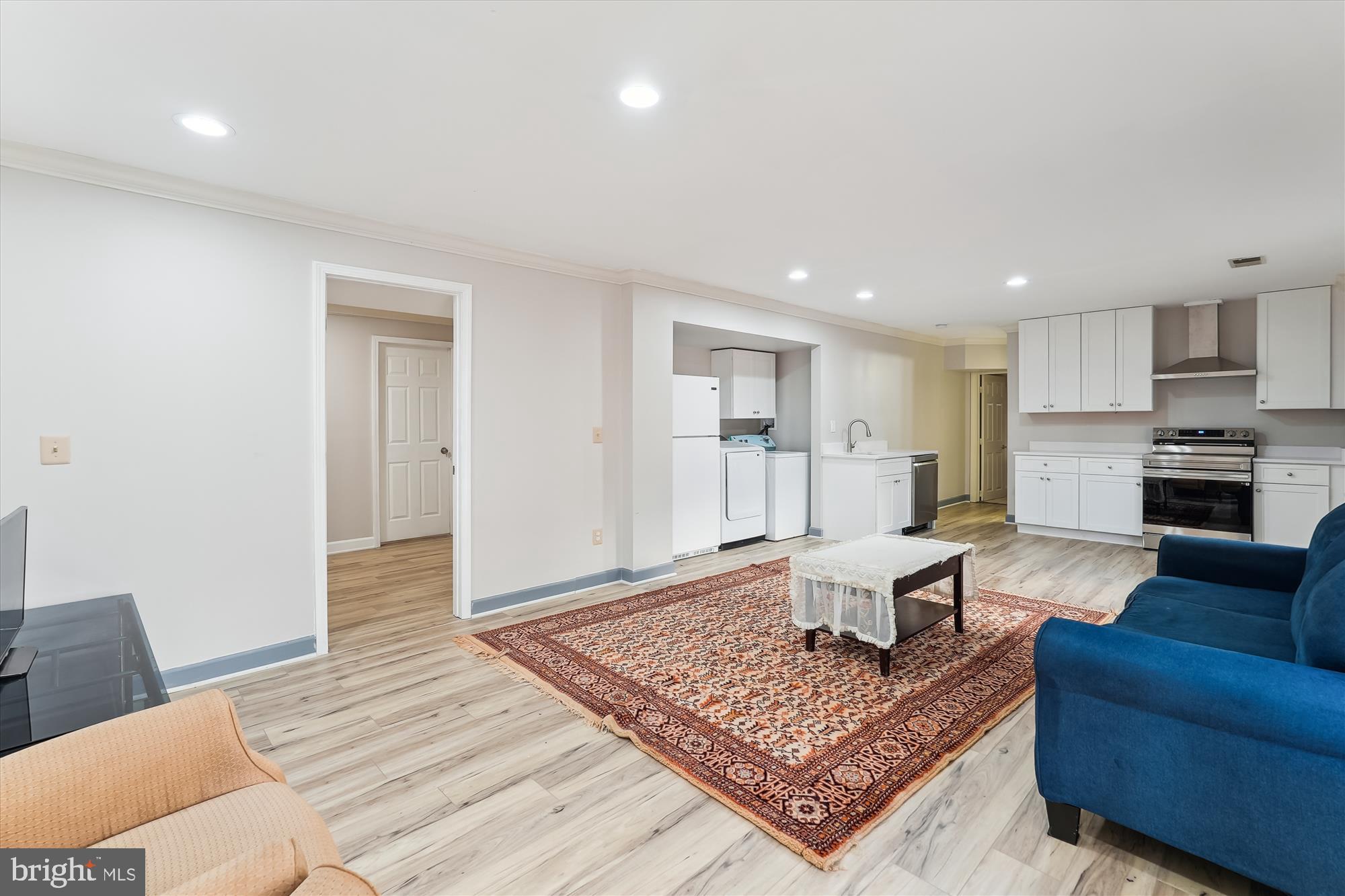 CASCADES - Residential Lease