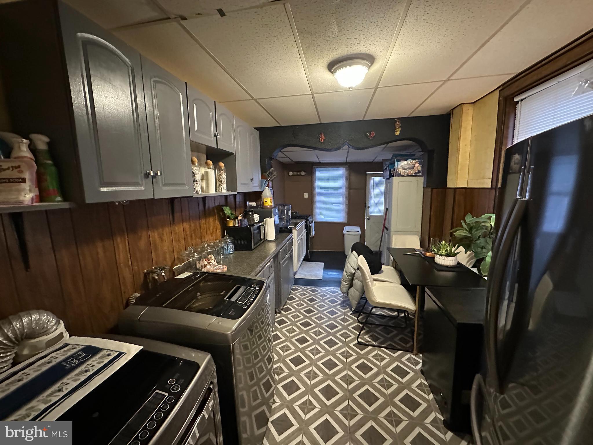 2914 ARAMINGO AVENUE