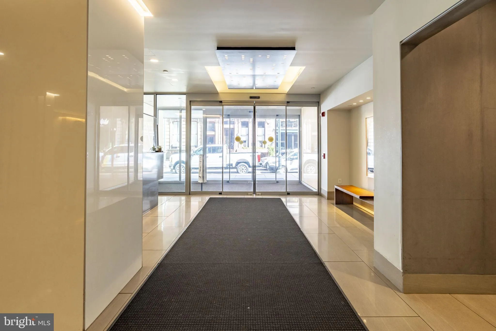 Philadelphia, Pennsylvania 19103, United States, 3 Bedrooms Bedrooms, ,3 BathroomsBathrooms,Residential,Active,181642