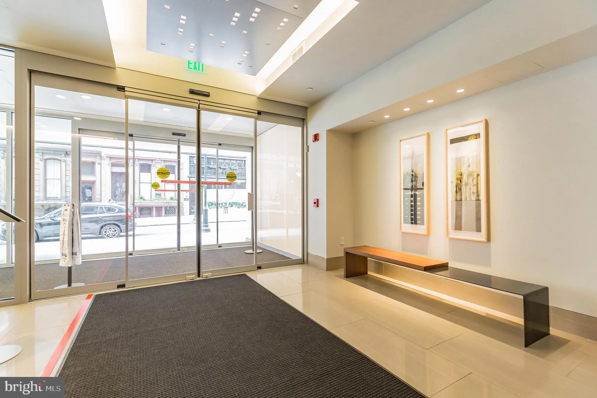 Philadelphia, Pennsylvania 19103, United States, 3 Bedrooms Bedrooms, ,3 BathroomsBathrooms,Residential,Active,181642