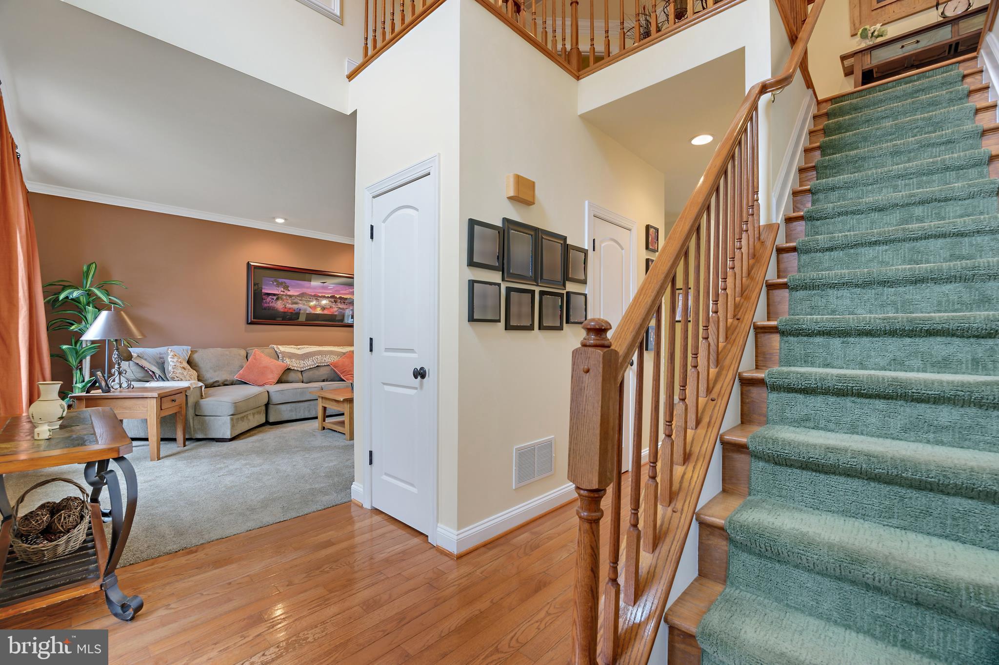 PASADENA MANOR - Residential