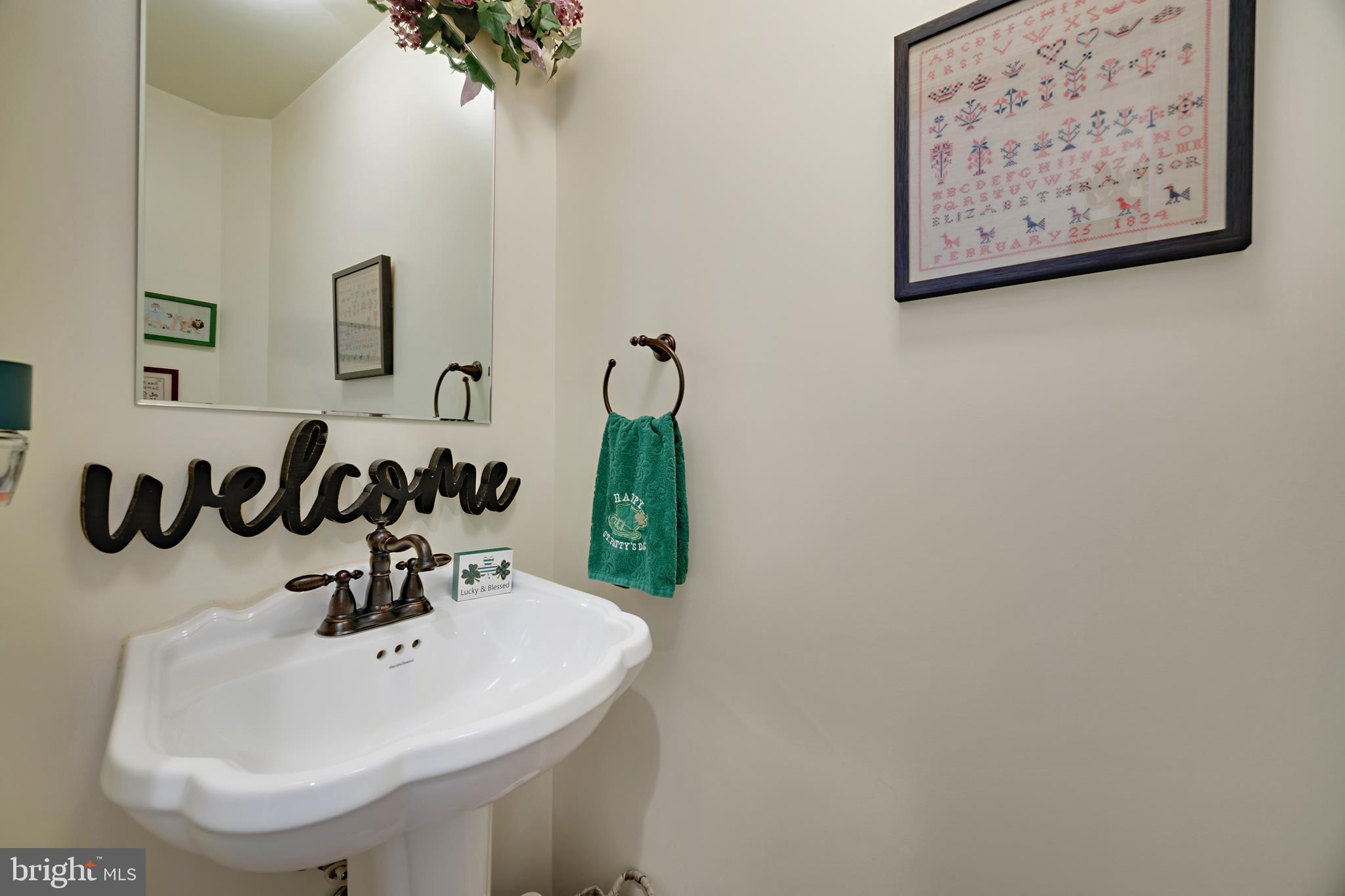 PASADENA MANOR - Residential