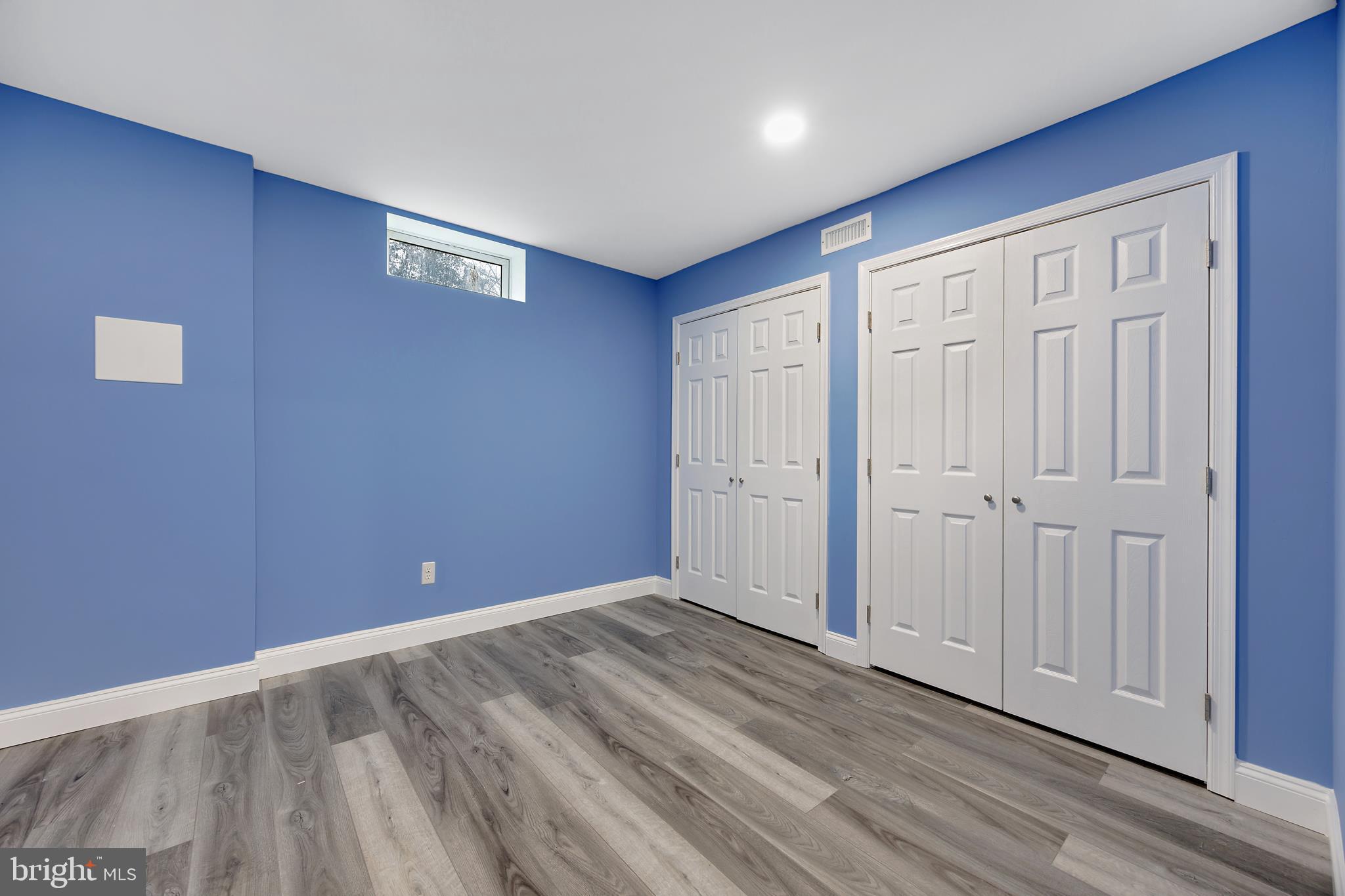 PASADENA MANOR - Residential