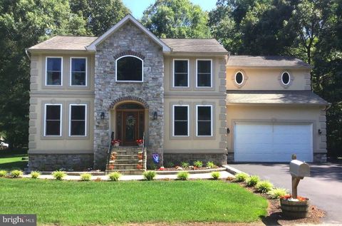 415 METROPOLITAN BOULEVARD PASADENA MD 21122