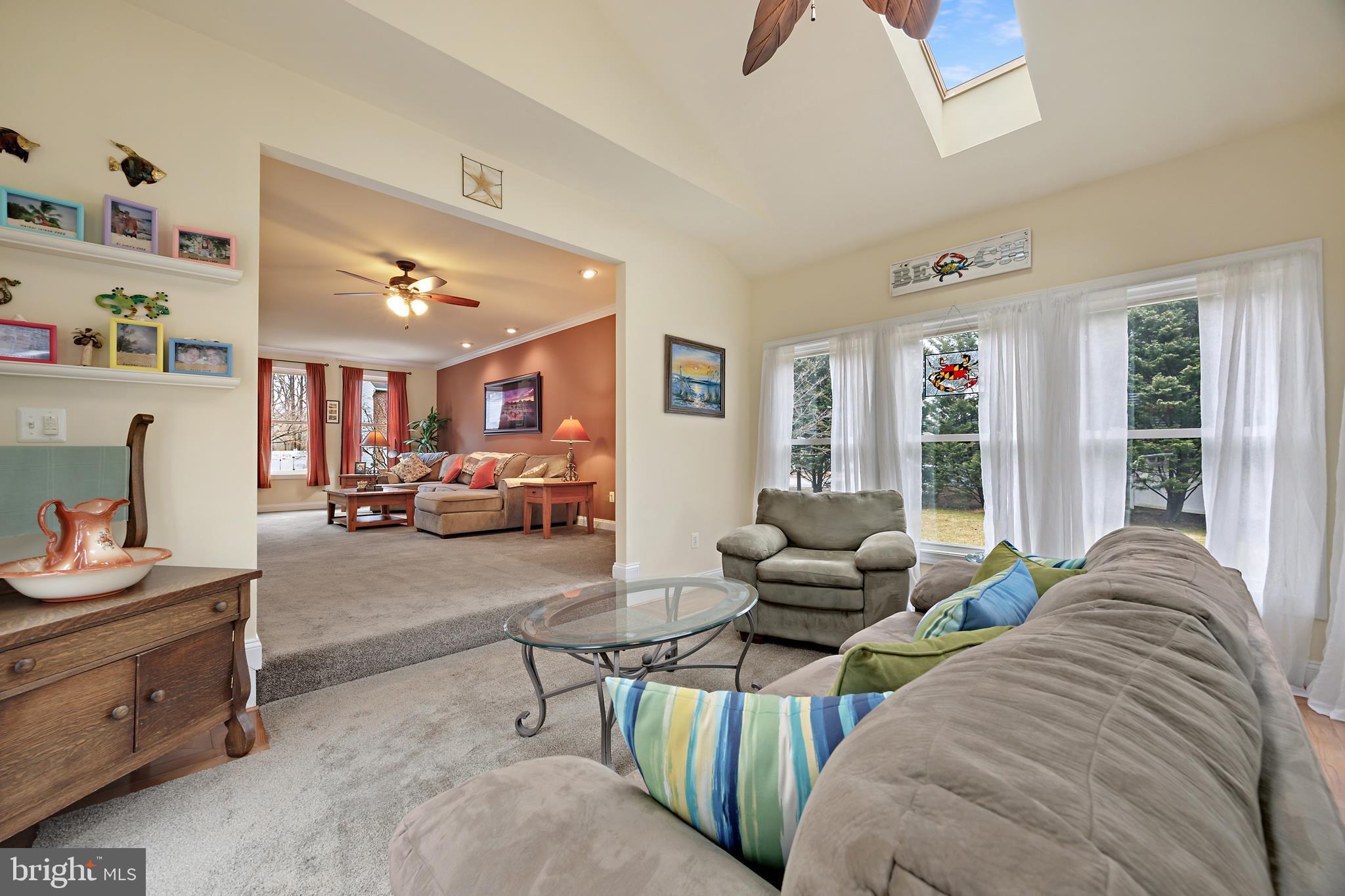 PASADENA MANOR - Residential