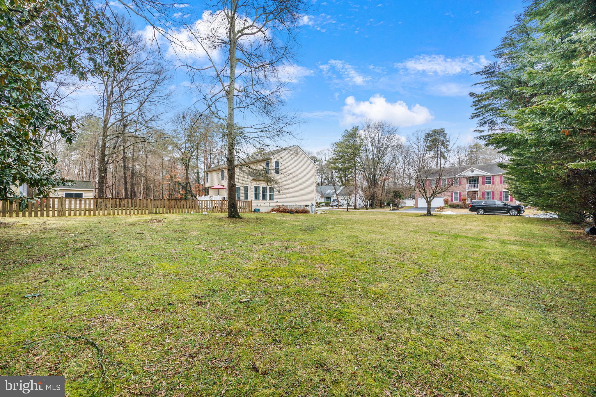 PASADENA MANOR - Residential