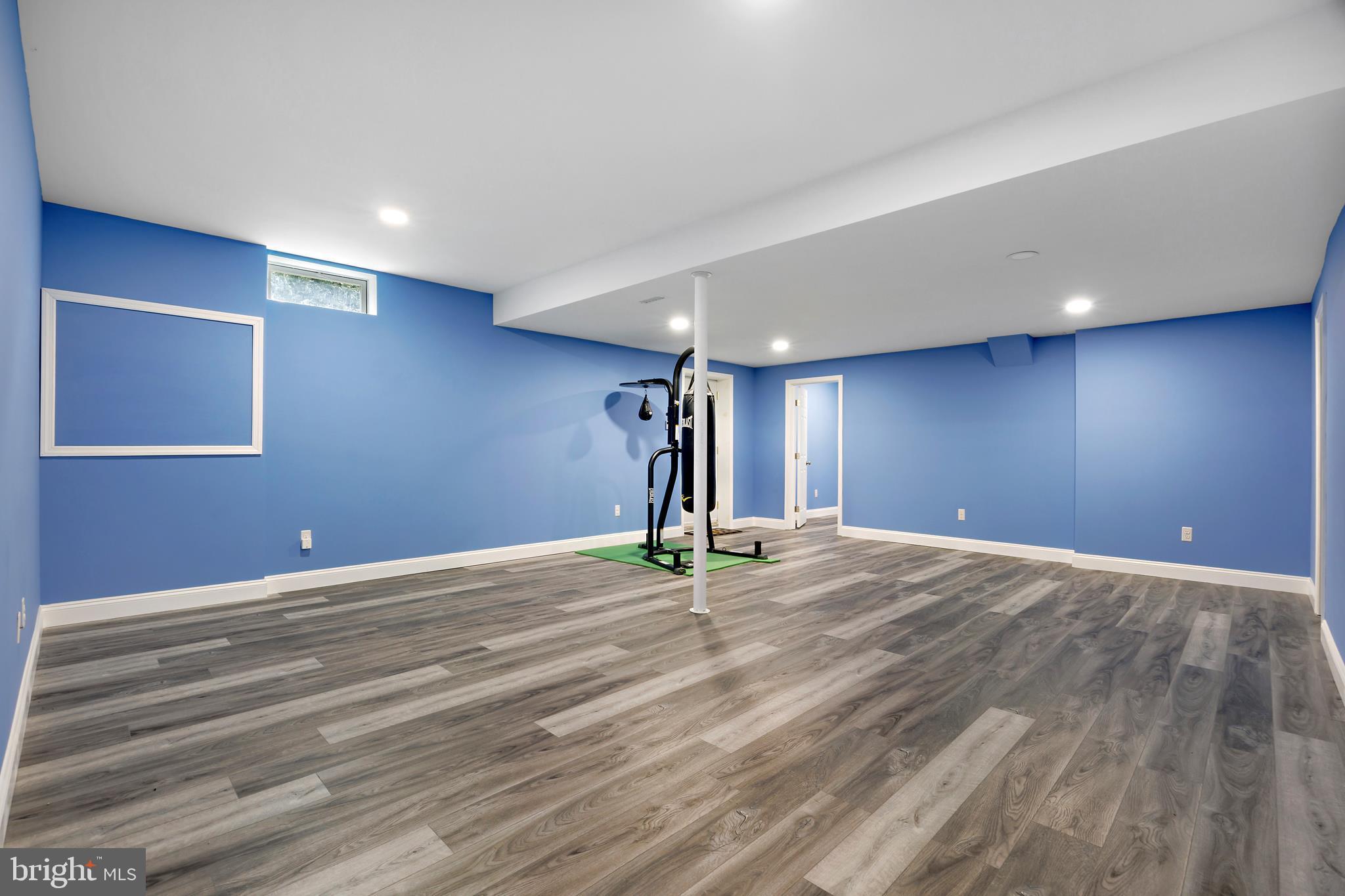 PASADENA MANOR - Residential