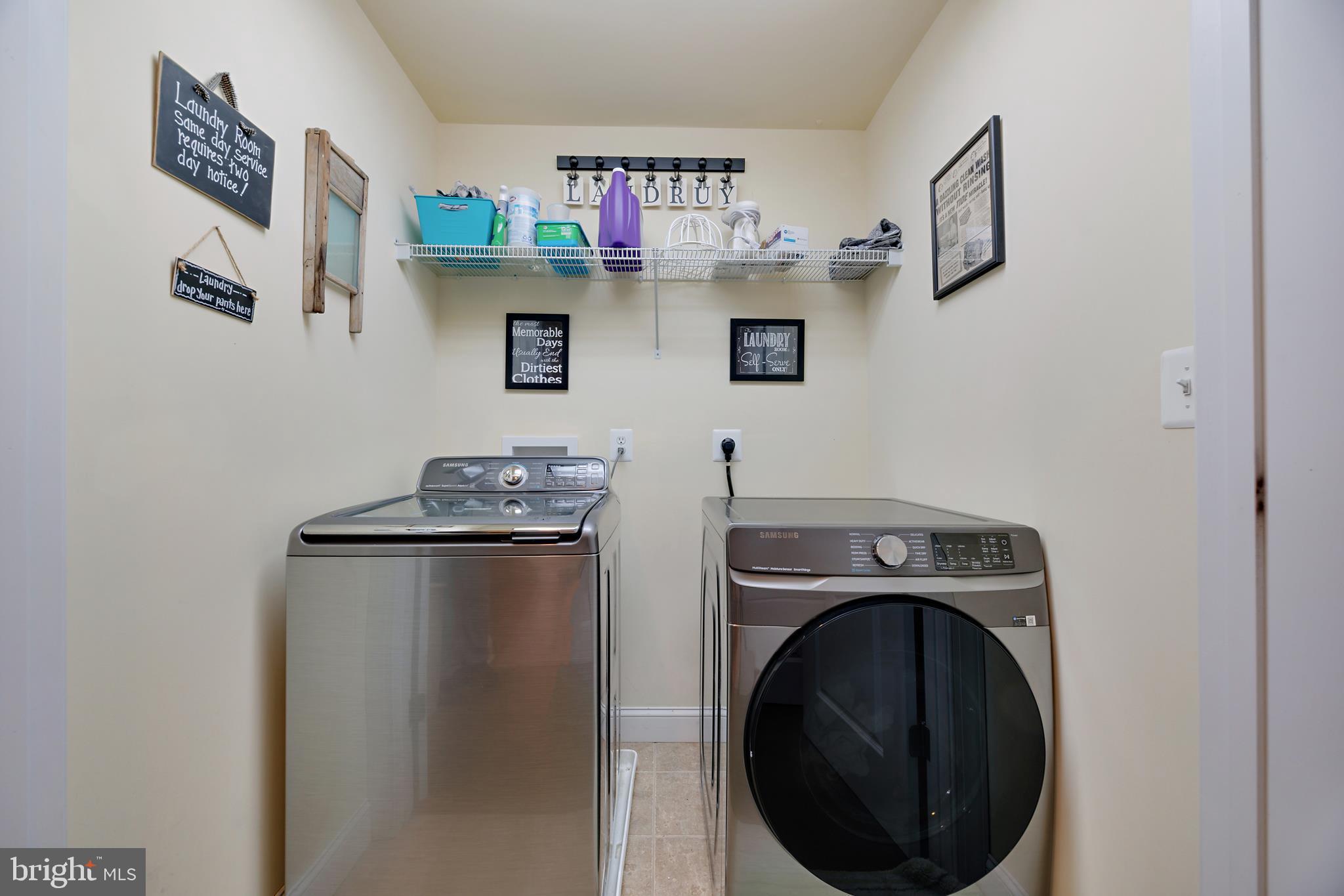 PASADENA MANOR - Residential