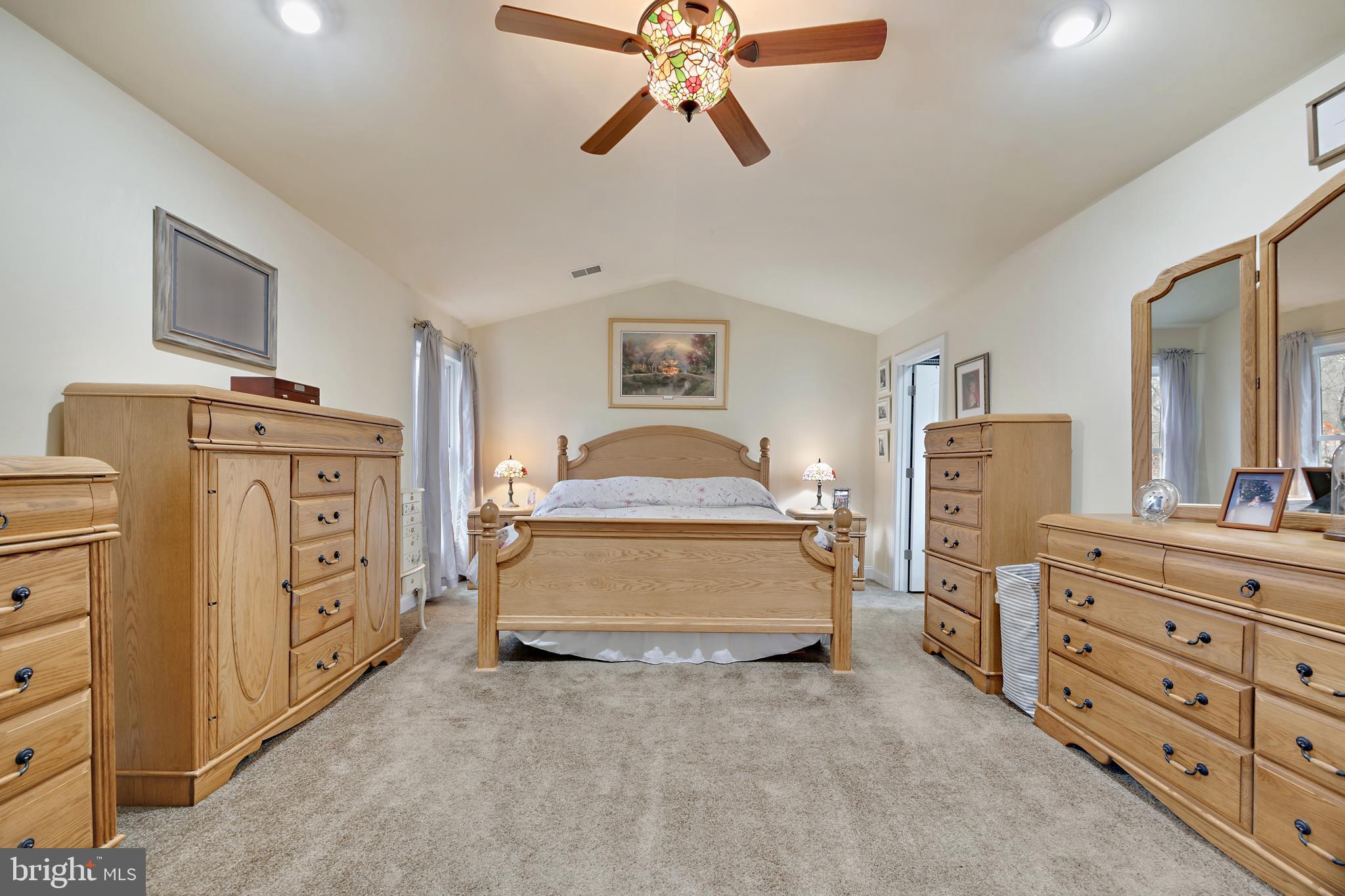 PASADENA MANOR - Residential