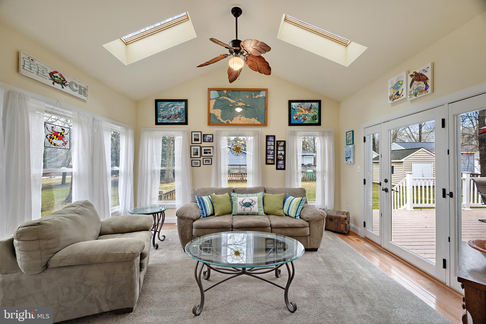 PASADENA MANOR - Residential