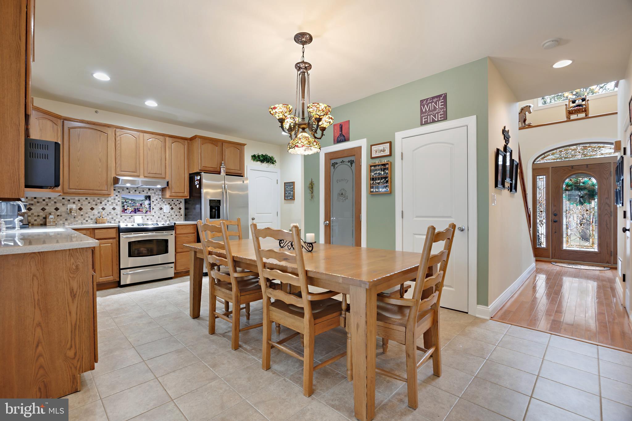 PASADENA MANOR - Residential