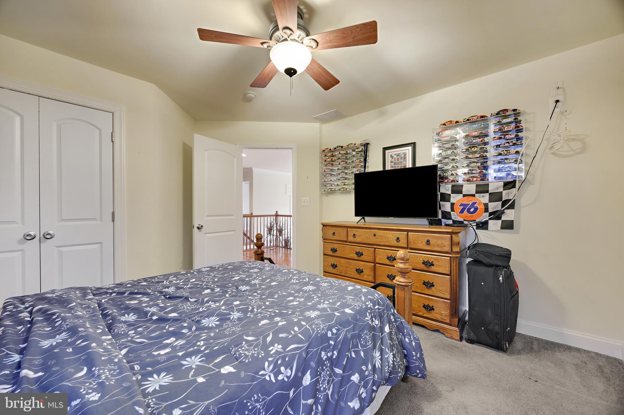 PASADENA MANOR - Residential