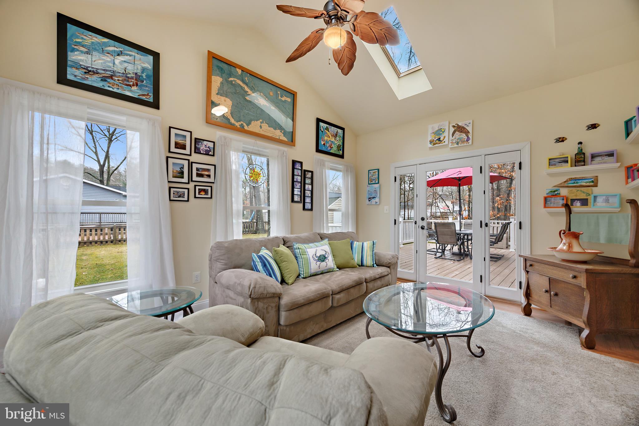 PASADENA MANOR - Residential