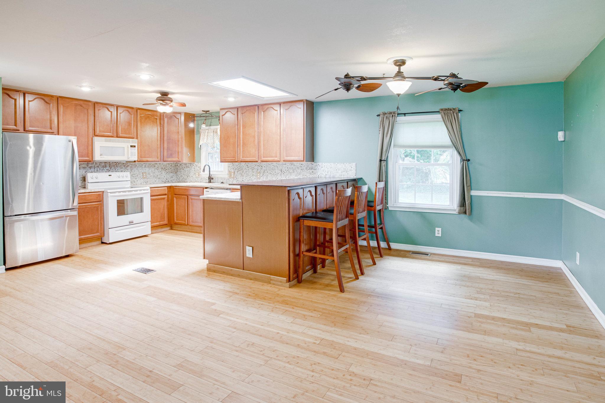 MEADOWLARK - Residential Lease