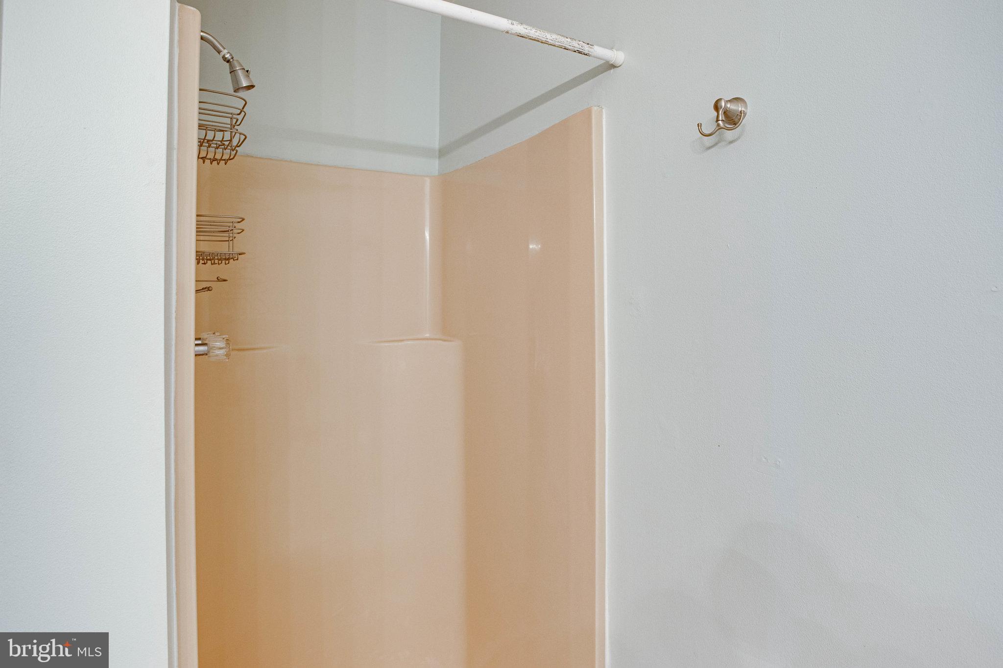 MEADOWLARK - Residential Lease