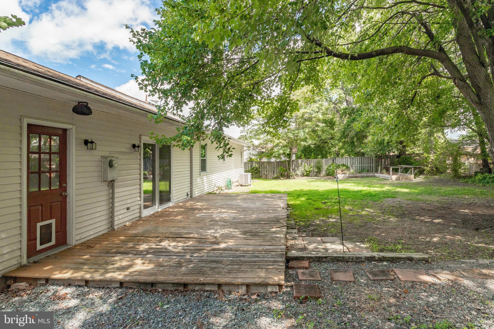 MEADOWLARK - Residential Lease