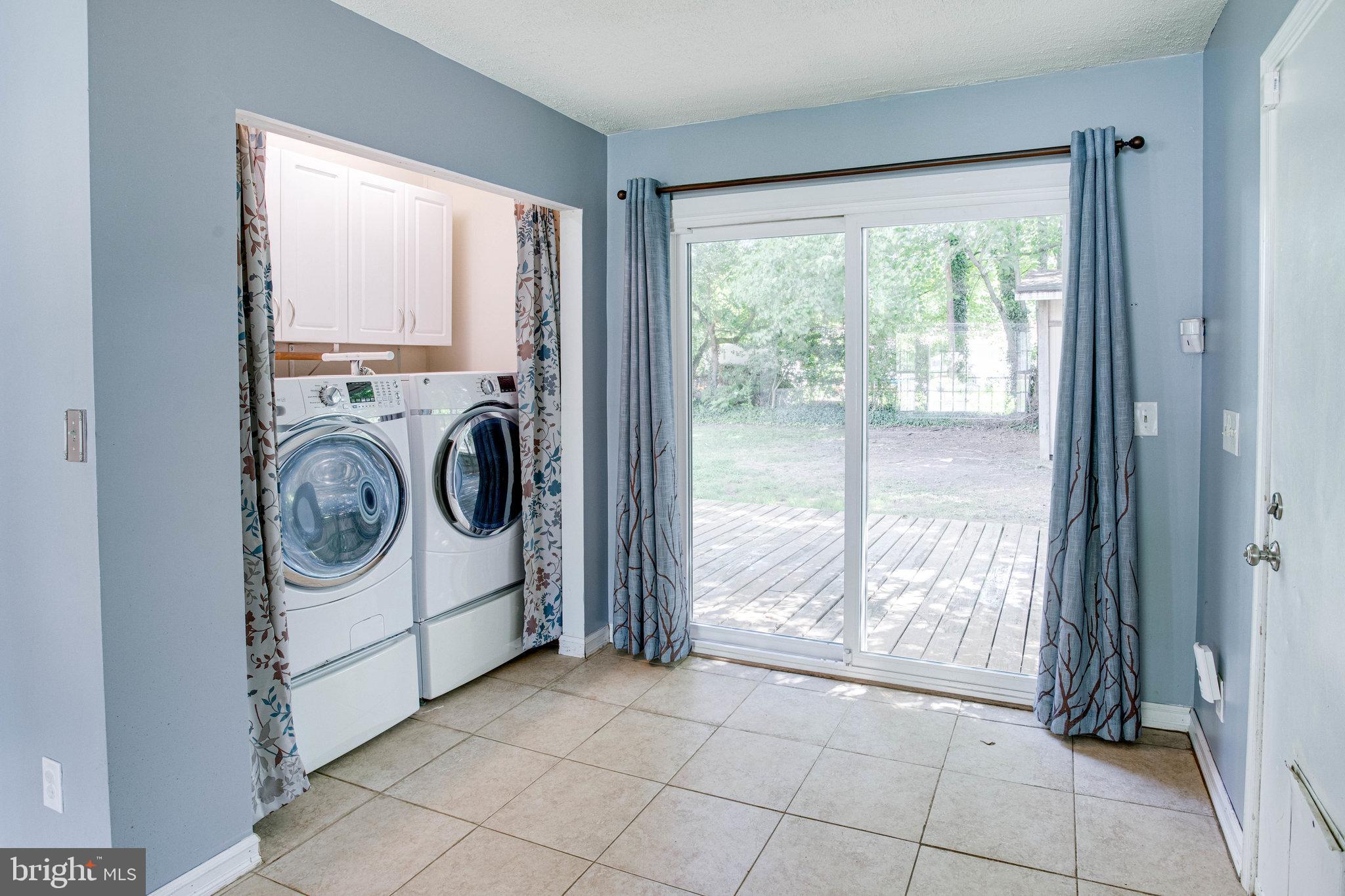 MEADOWLARK - Residential Lease