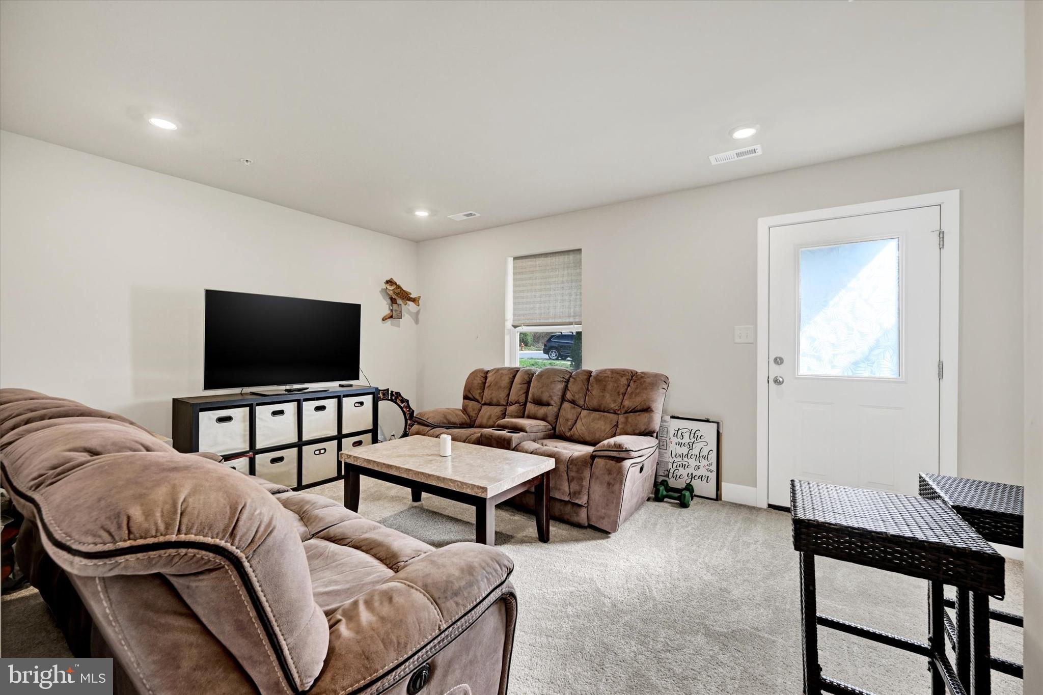 WATER'S LANDING - Residential