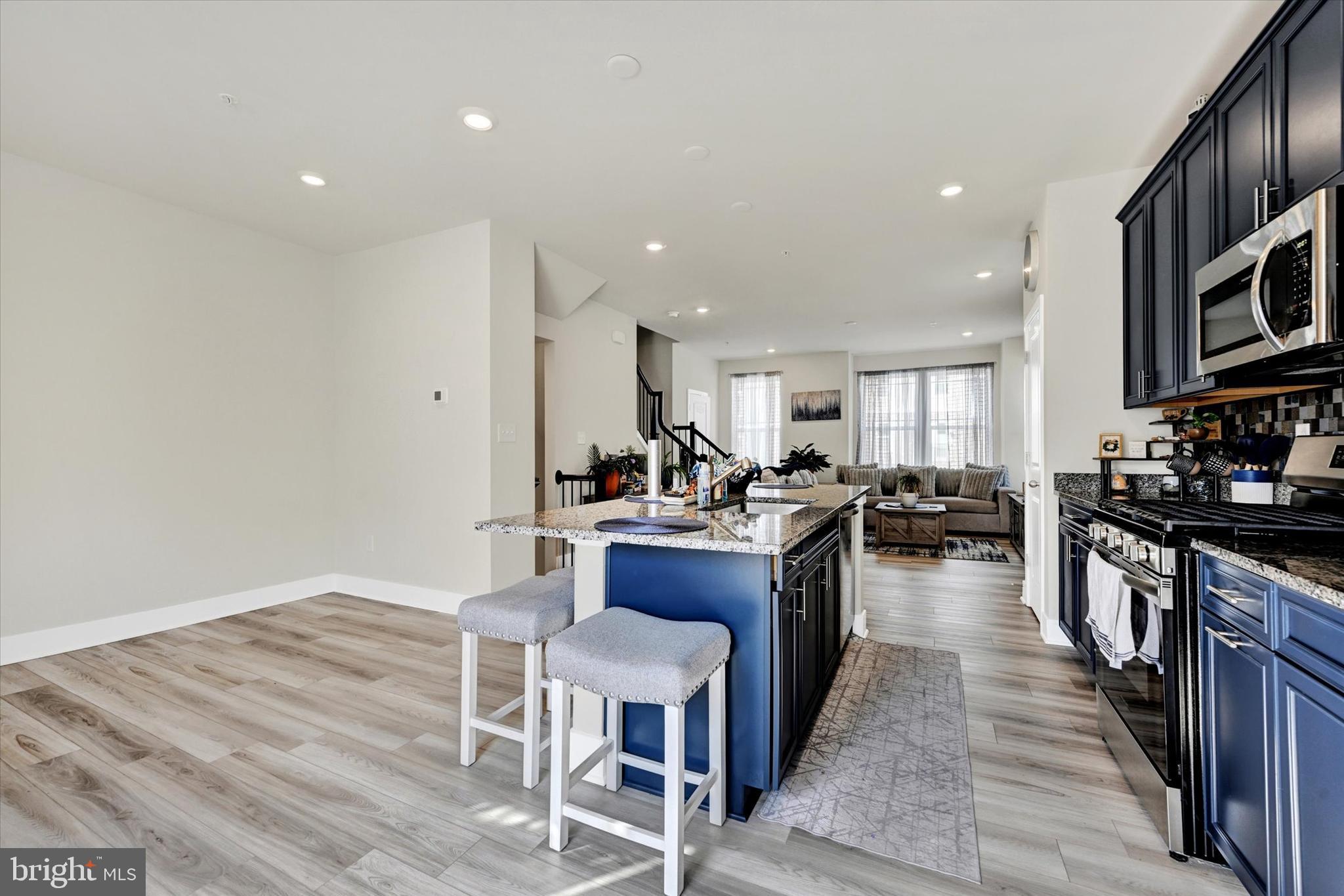 WATER'S LANDING - Residential