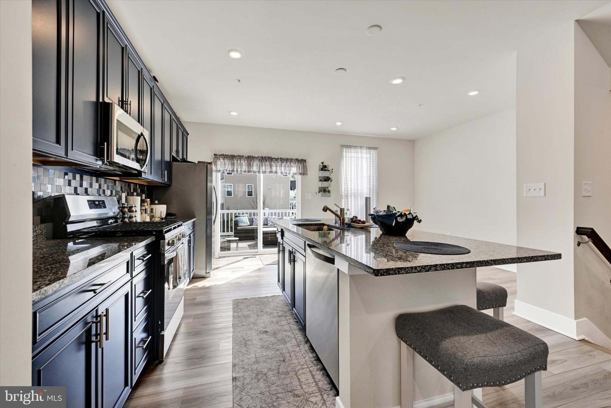 WATER'S LANDING - Residential