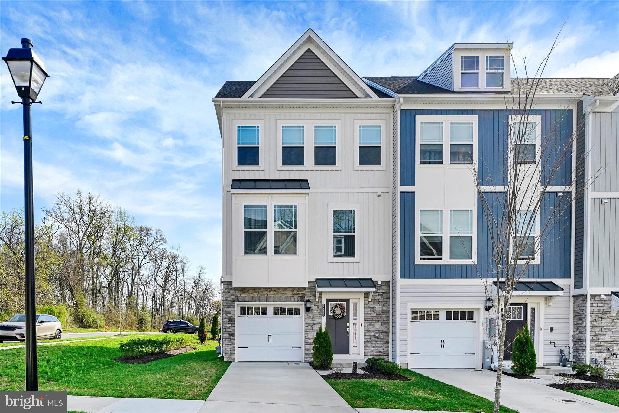 WATER'S LANDING - Residential