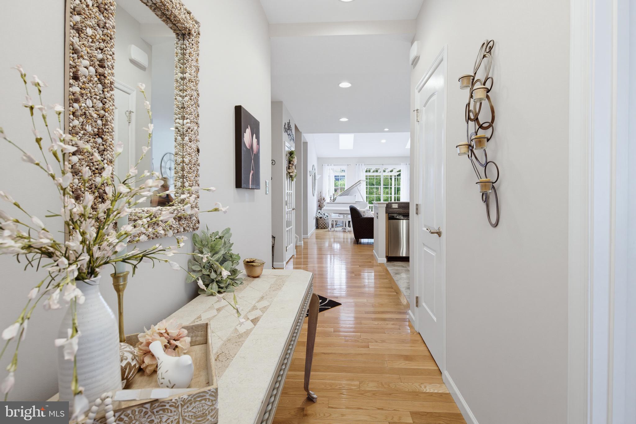 2818 MIMOSA LANE