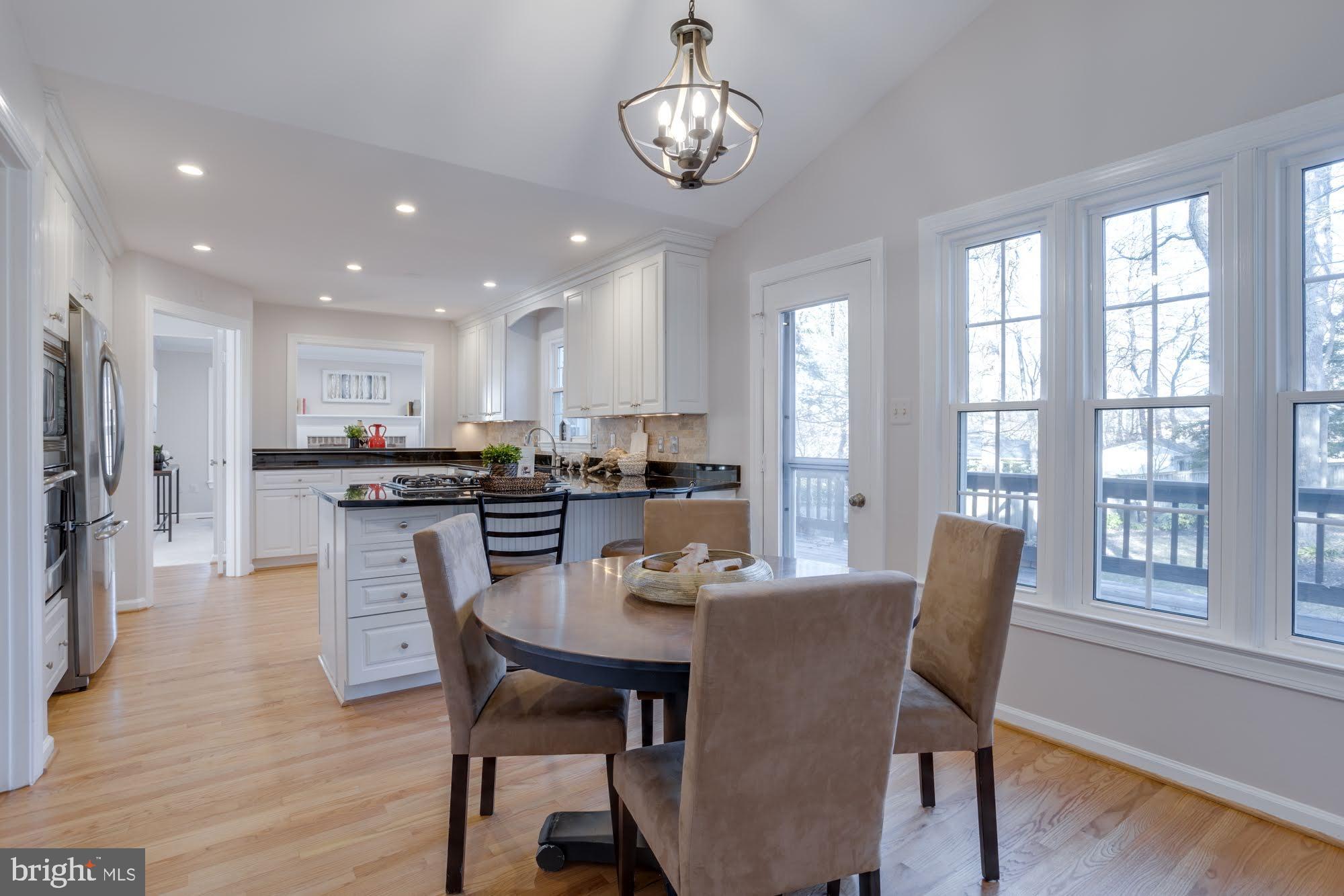 LONGWOOD GROVE - Residential