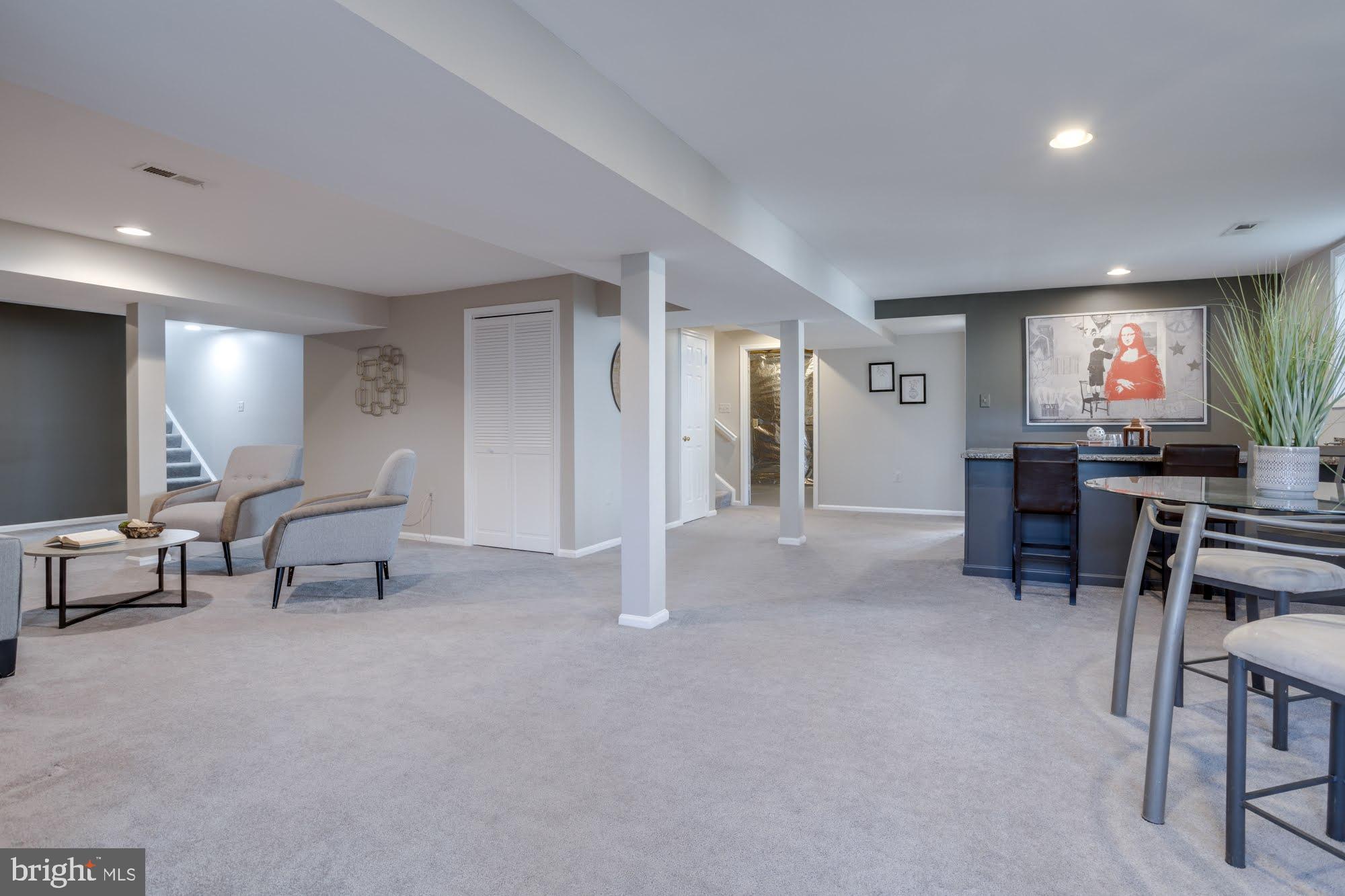 LONGWOOD GROVE - Residential