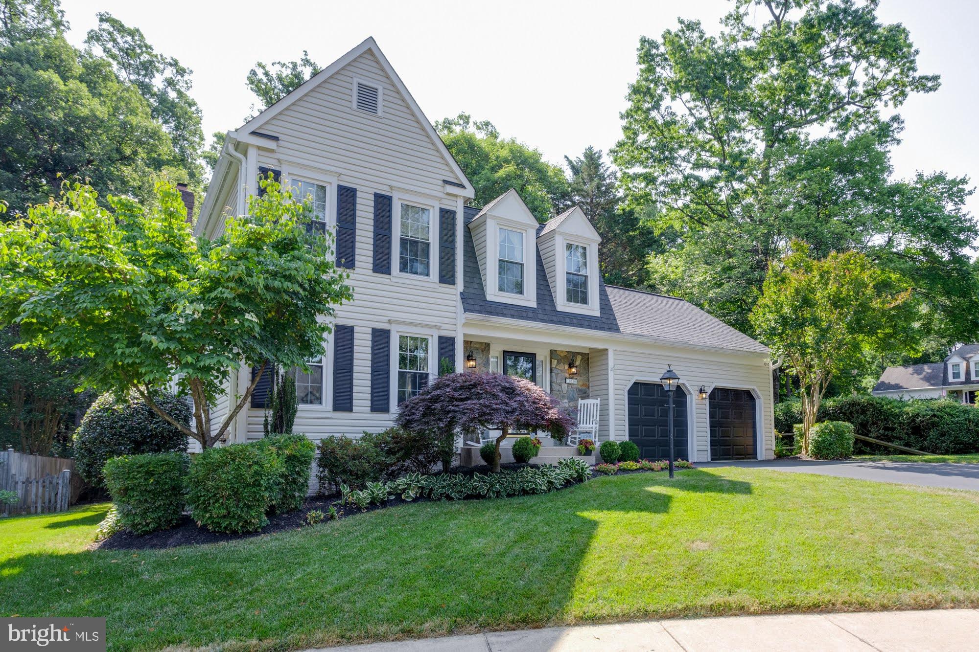 LONGWOOD GROVE - Residential