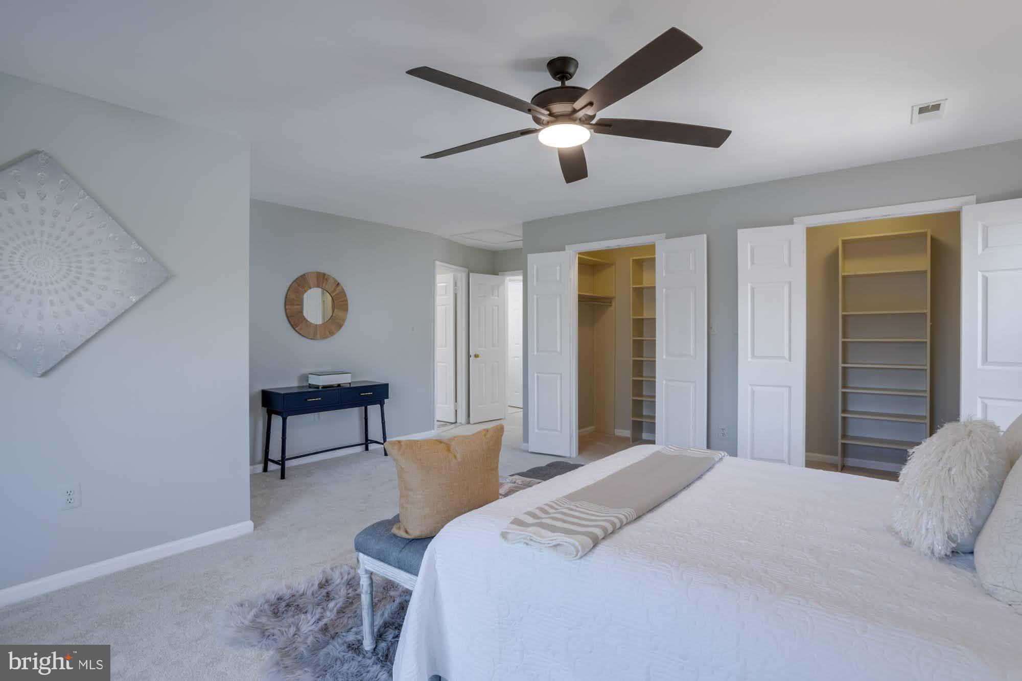 LONGWOOD GROVE - Residential