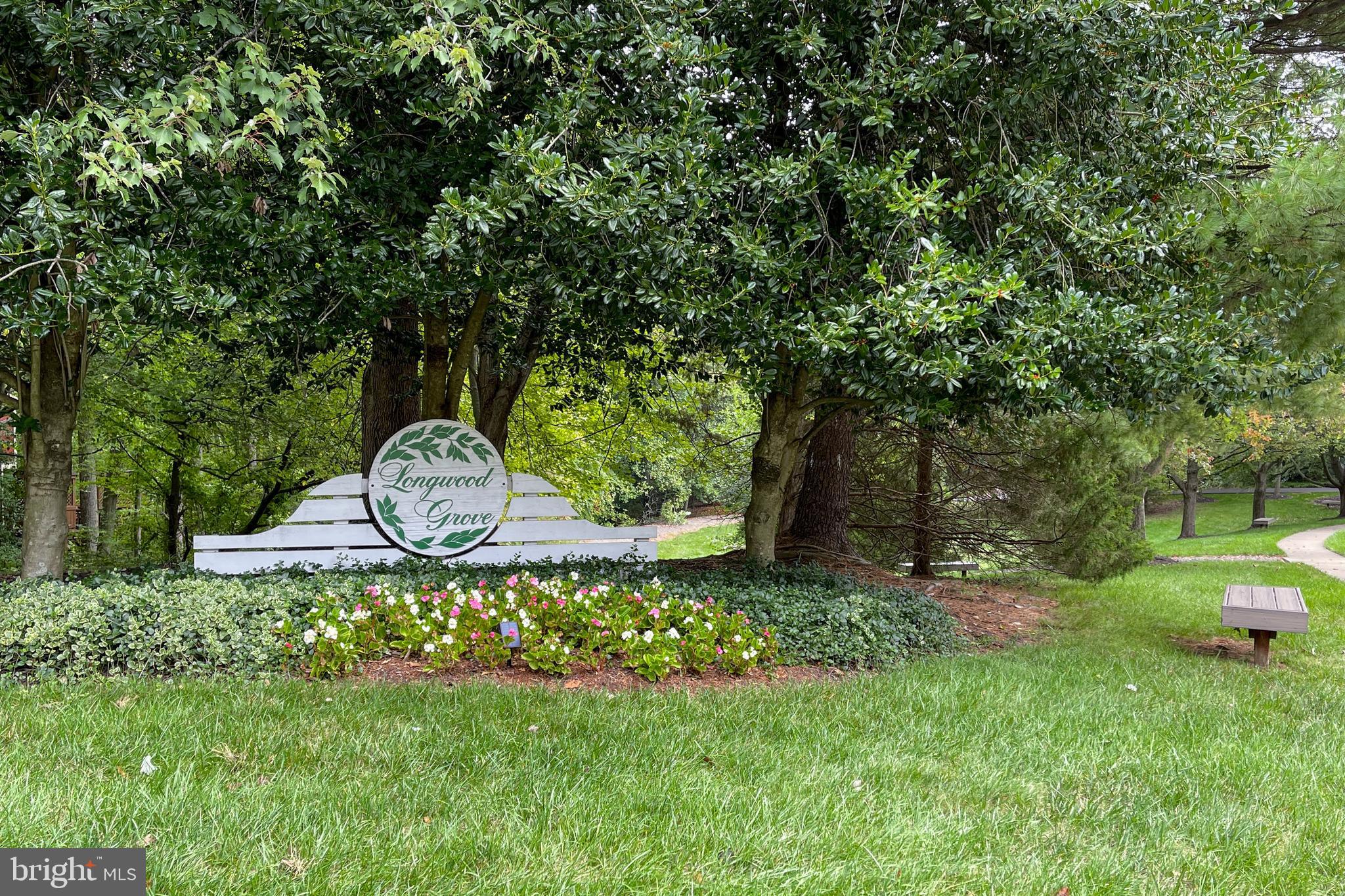 LONGWOOD GROVE - Residential