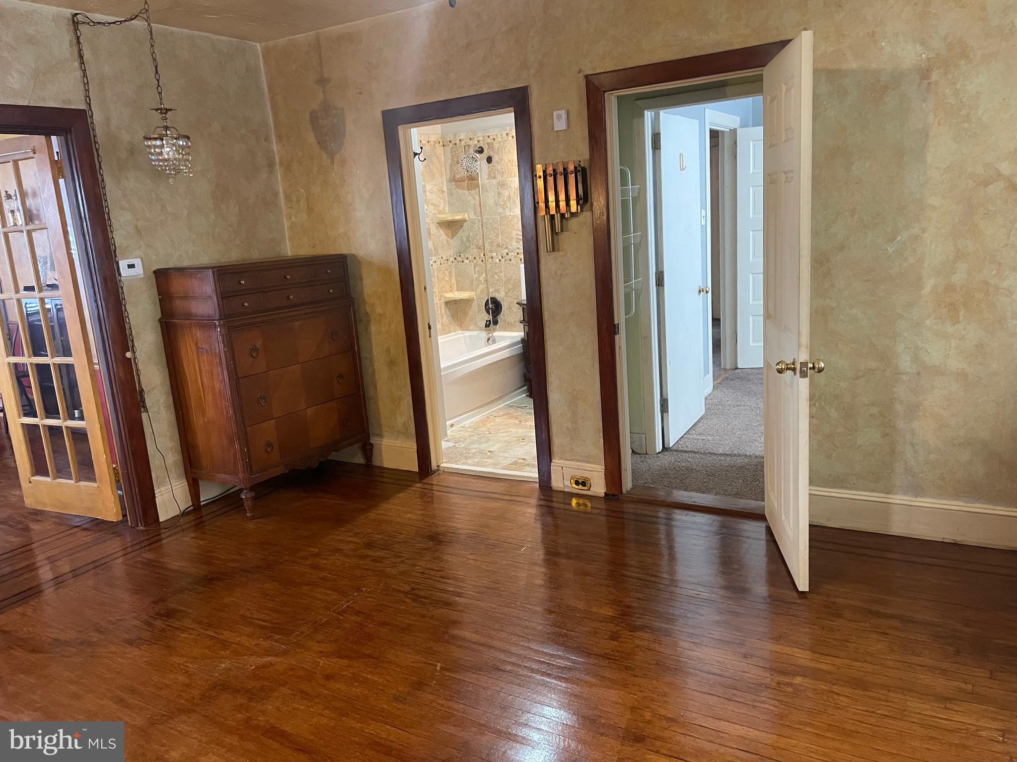 FOX CHASE - Residential Income