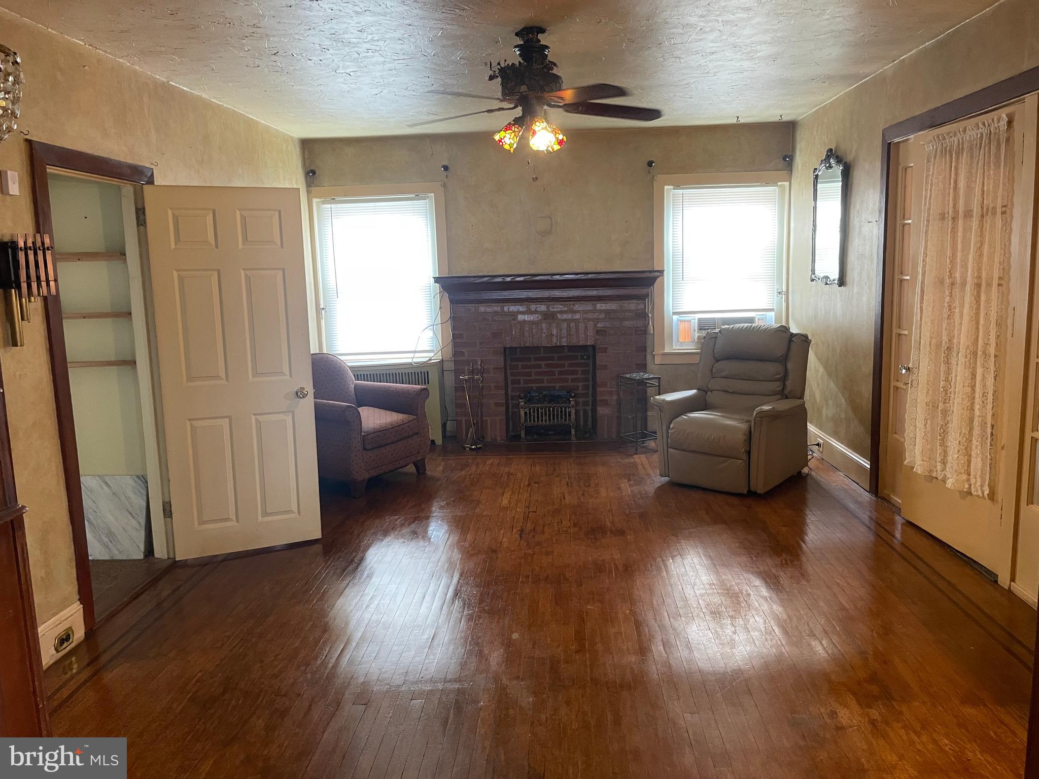 FOX CHASE - Residential Income