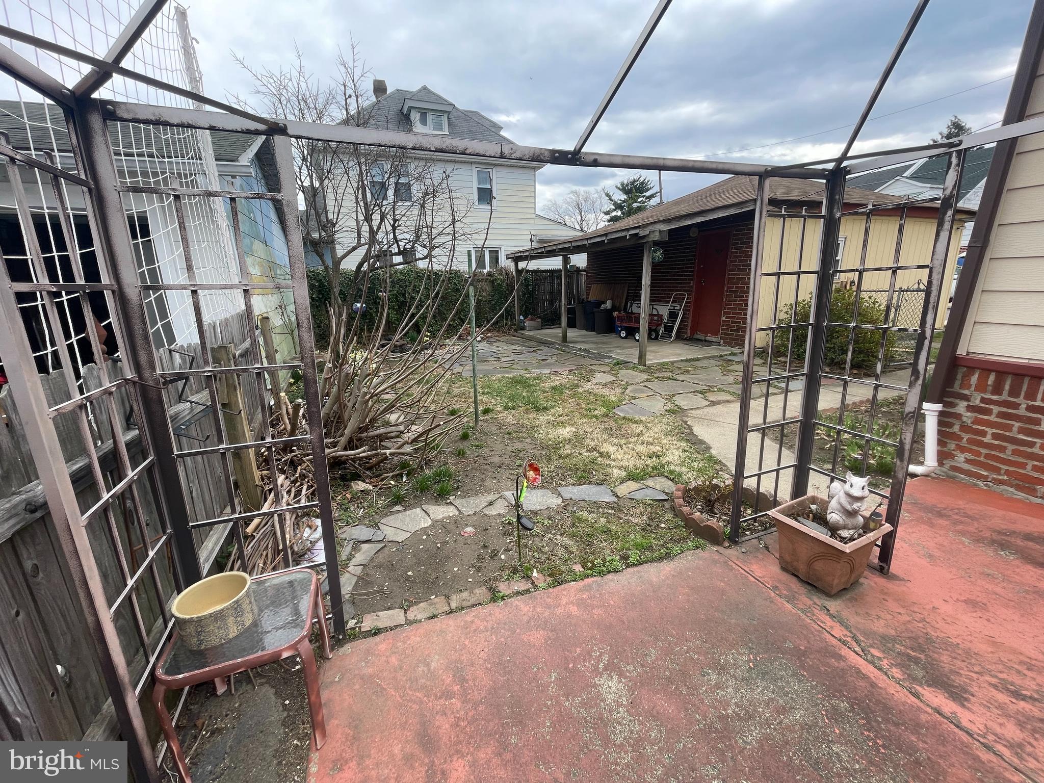 FOX CHASE - Residential Income