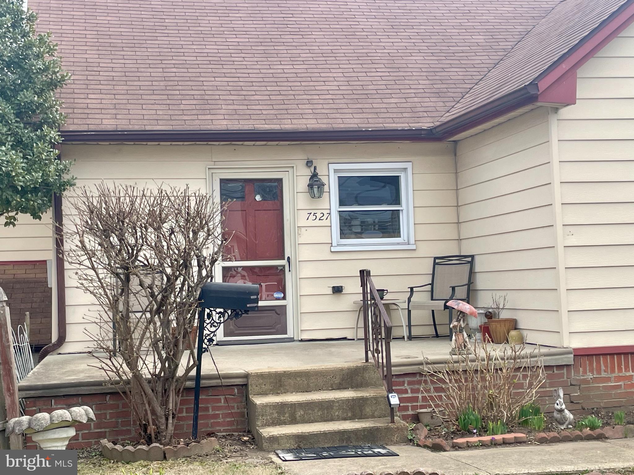 FOX CHASE - Residential Income