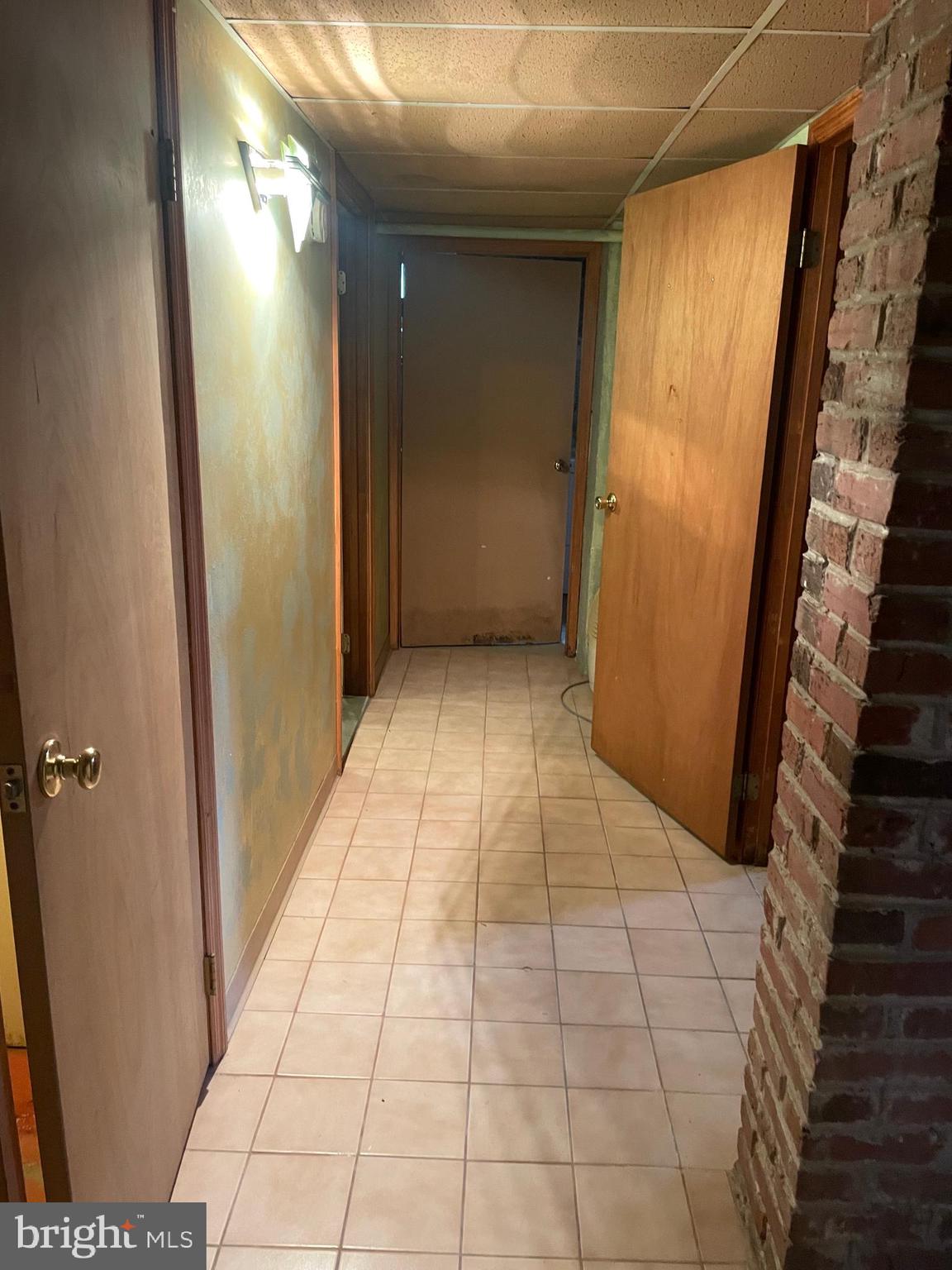 FOX CHASE - Residential Income