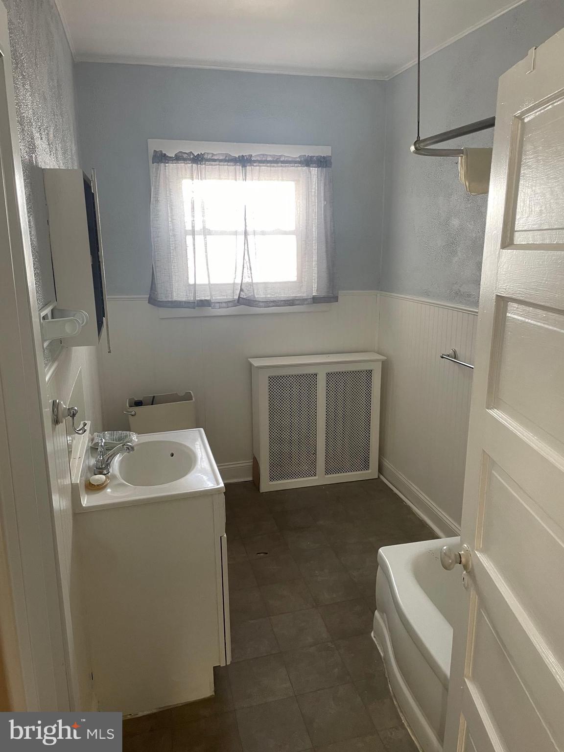 FOX CHASE - Residential Income