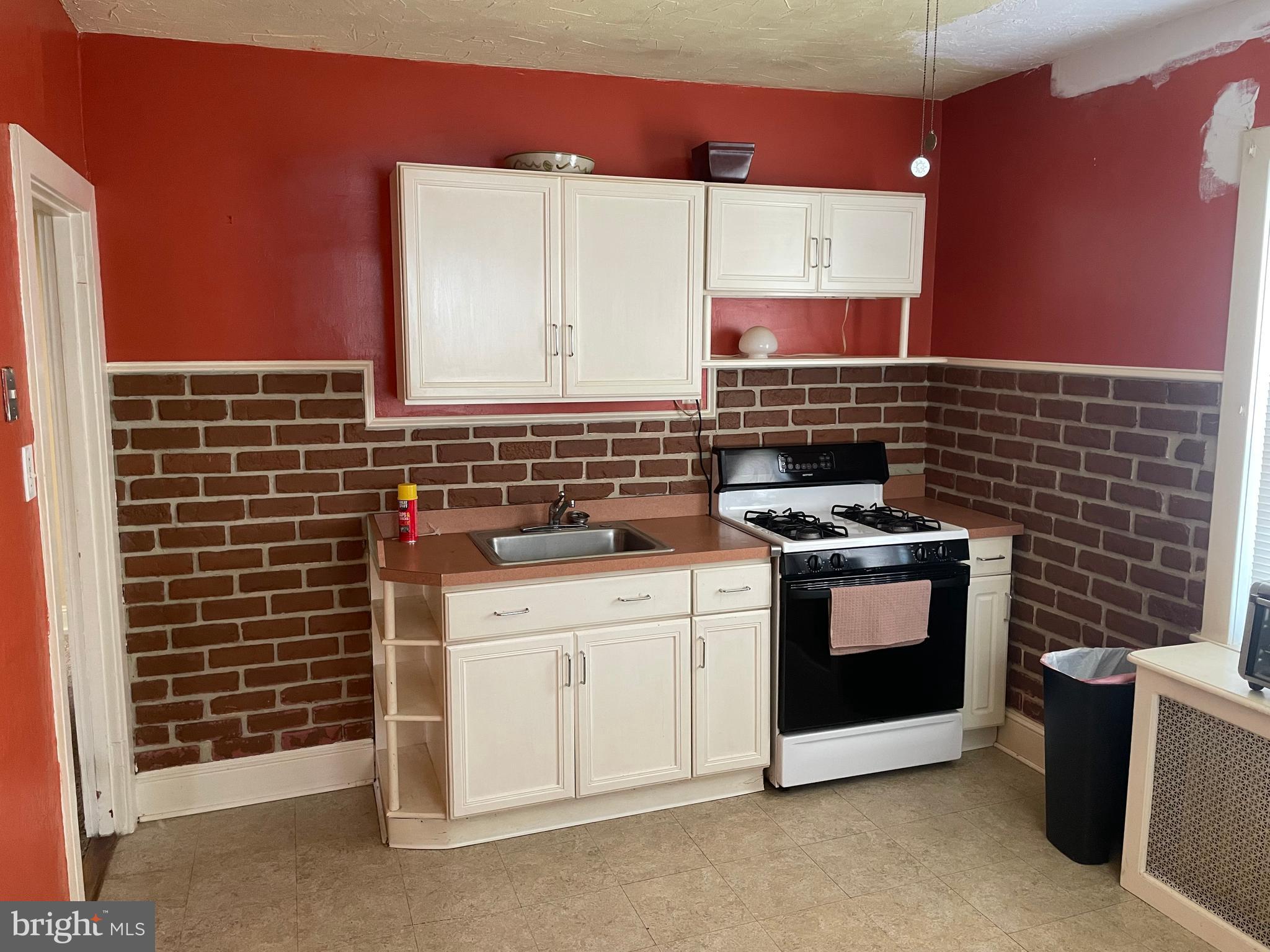 FOX CHASE - Residential Income