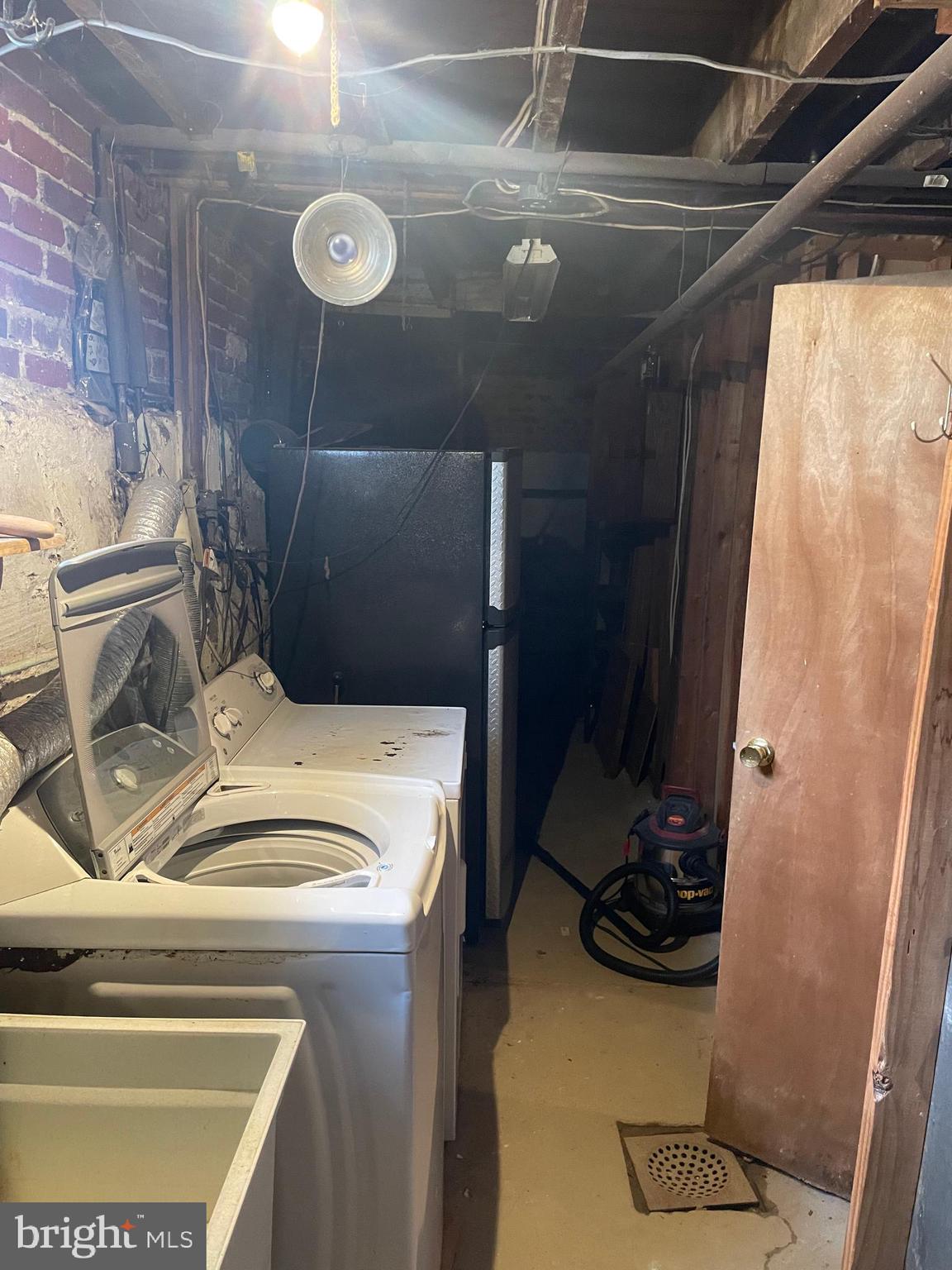 FOX CHASE - Residential Income