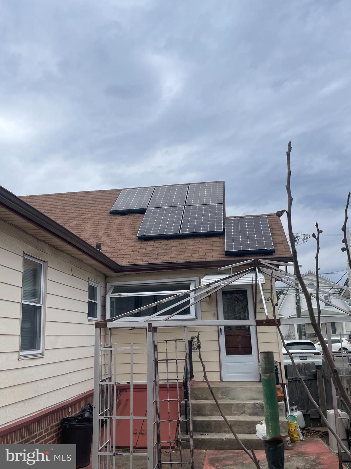 FOX CHASE - Residential Income