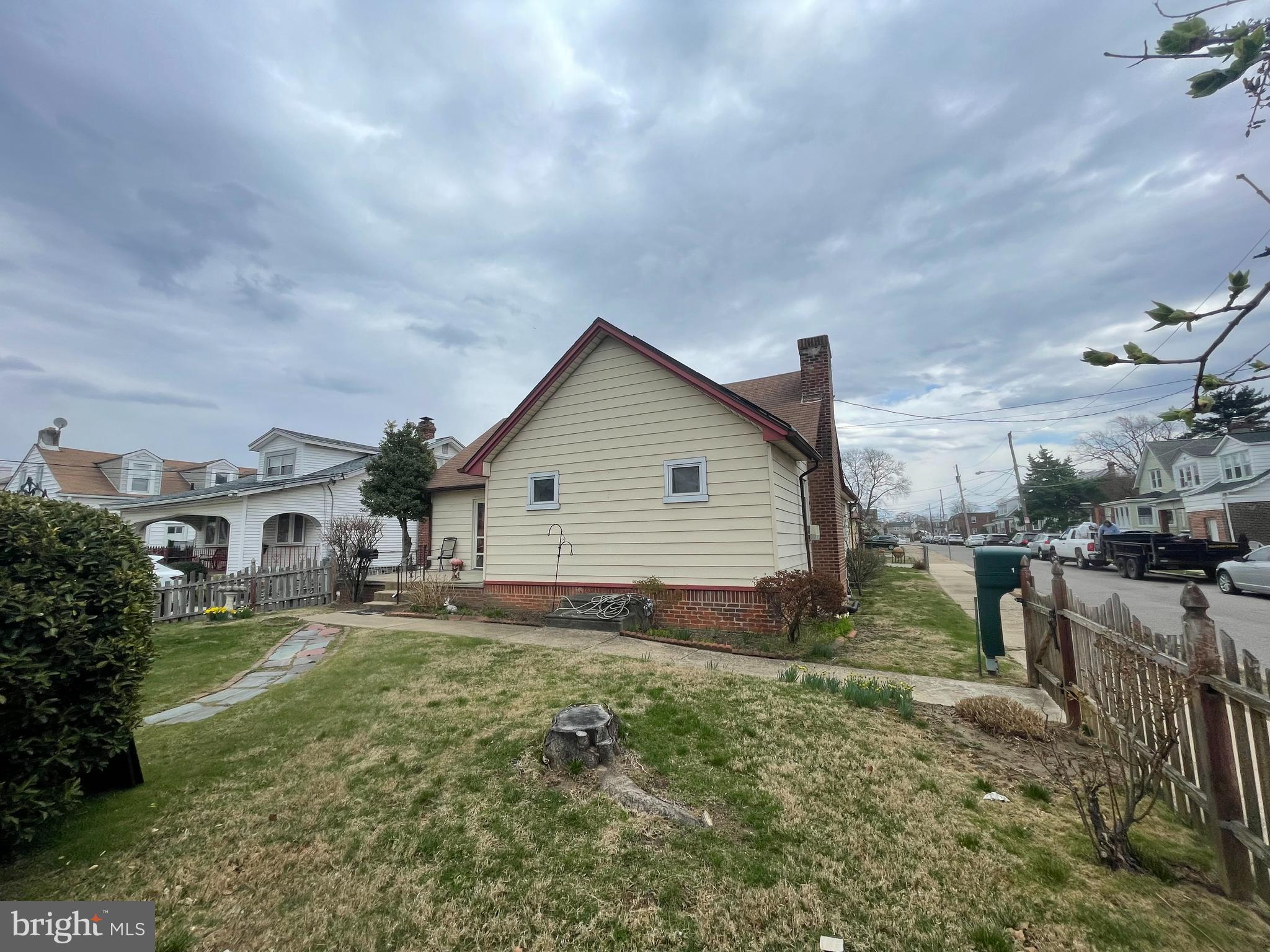 FOX CHASE - Residential Income