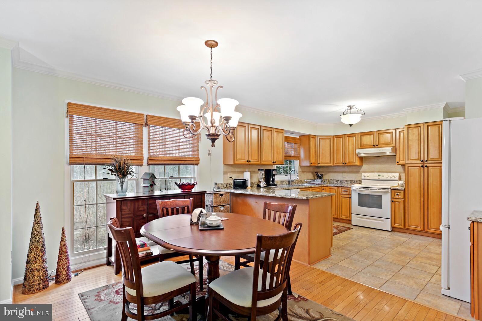 LEWIS PARK - Residential