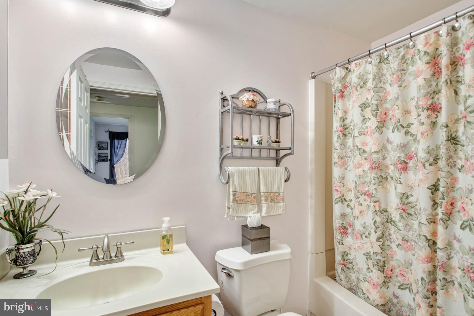 LEWIS PARK - Residential