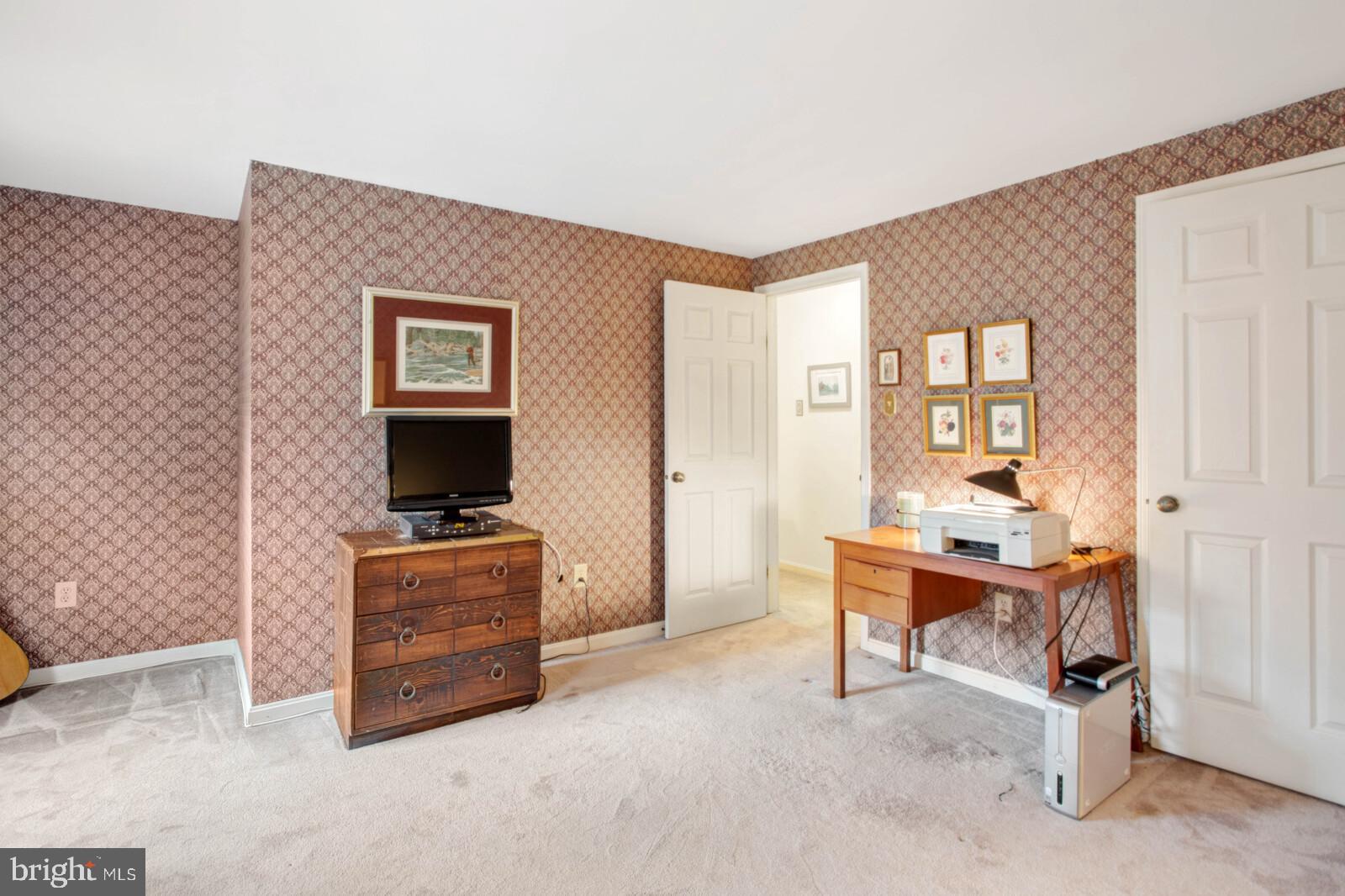 LEWIS PARK - Residential