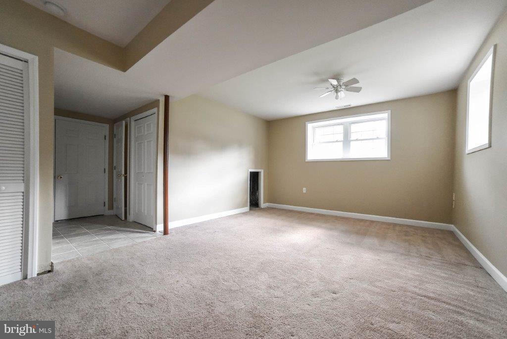 RUE WOODS SUBDIVISION - Residential Lease